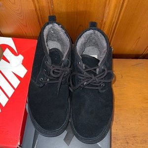 Black Ugg boots